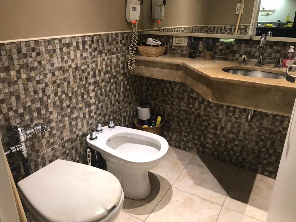 דירות בואנוס איירס Rancho Tanguero En El Obelisco En Corrientes 818 מראה חיצוני תמונה
